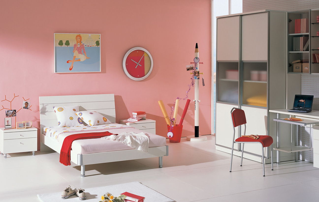 Water-based paint has become a new favorite of children’s furniture